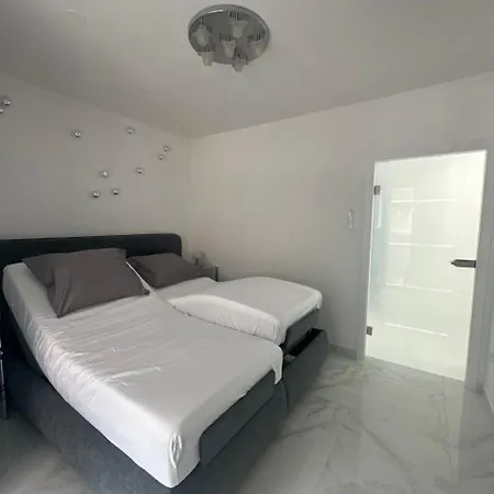 Galaxy - Futuristic Apartament *