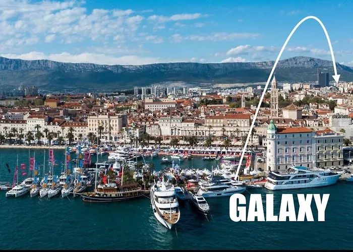 Galaxy - Futuristic Apartamento Split