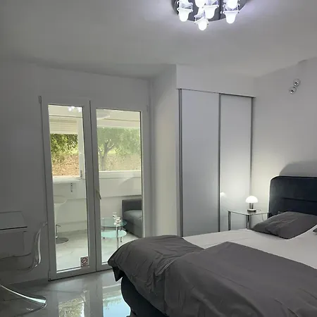 Apartment Galaxy - Futuristic *