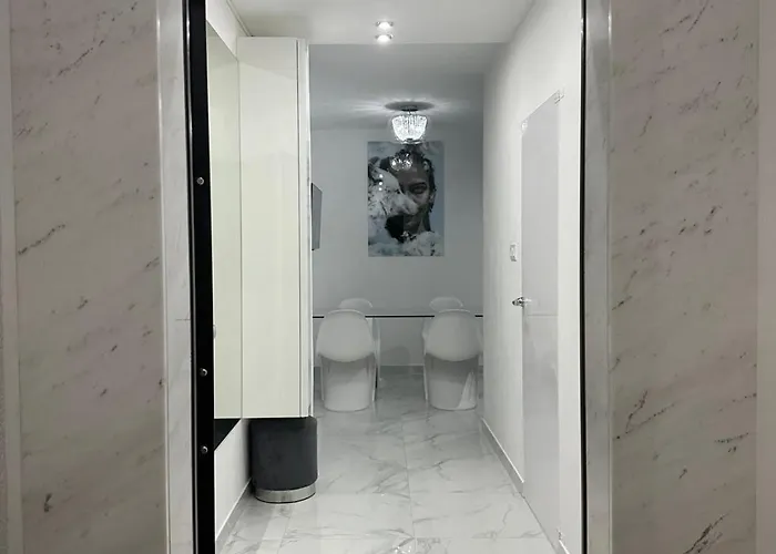 Galaxy - Futuristic Apartmán Split